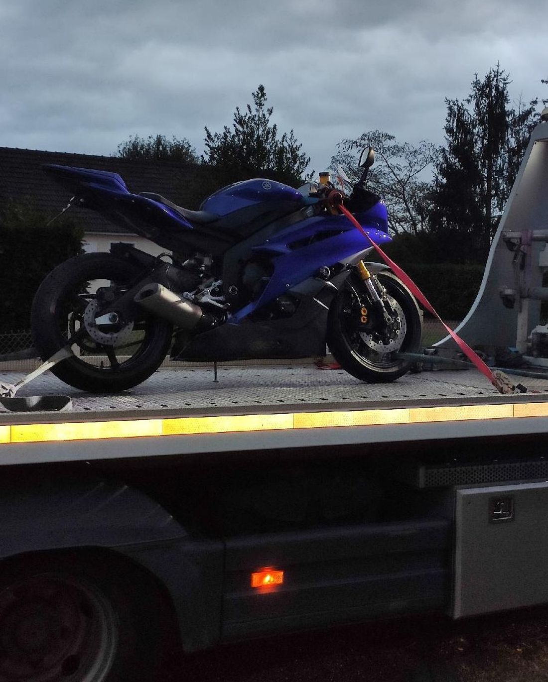 Yamaha R6
